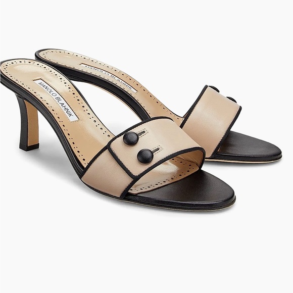 Manolo Blahnik Muluka Leather Mules - Picture 9 of 11